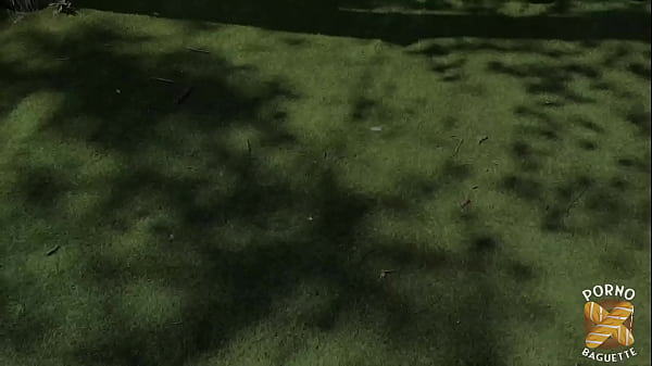 Giulia aime les expériences saphiques